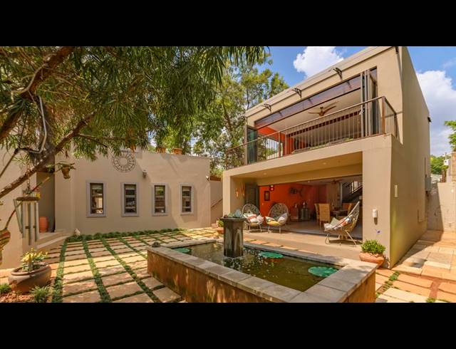 4 BEDROOM HOUSE FOR SALE IN WATERKLOOF HEIGHTS